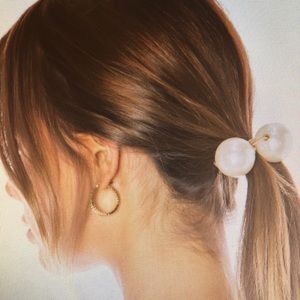 Lele Sadoughi Gumball Pearl Hair Tie